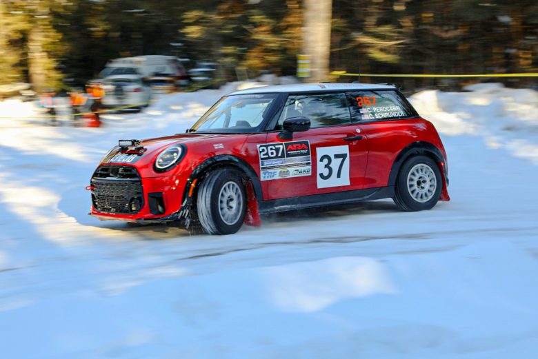 26SnoDrift Brittney Johnson Happy Bubbles Images 20260208-4N6A9430