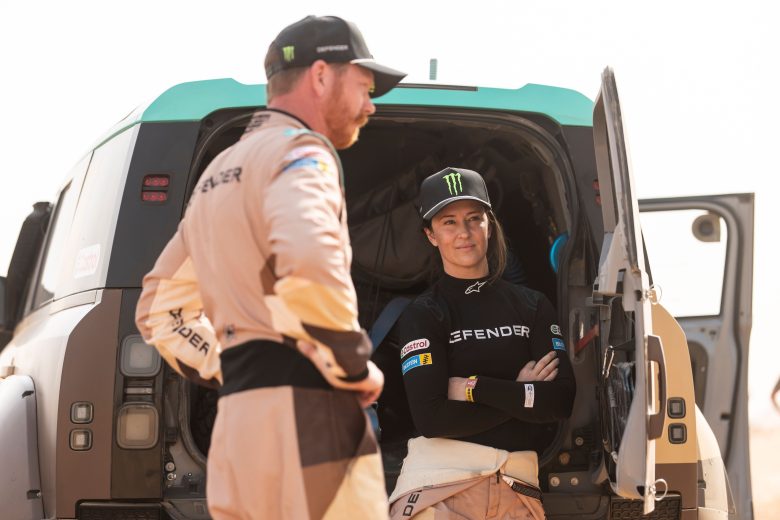 DEFENDER_RALLY_SARA_PRICE_DAKAR_RALLY_002