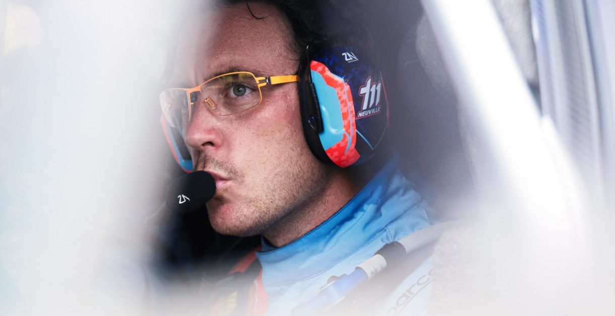 Neuville retires in Sardinia, altering WRC title race further – DirtFish