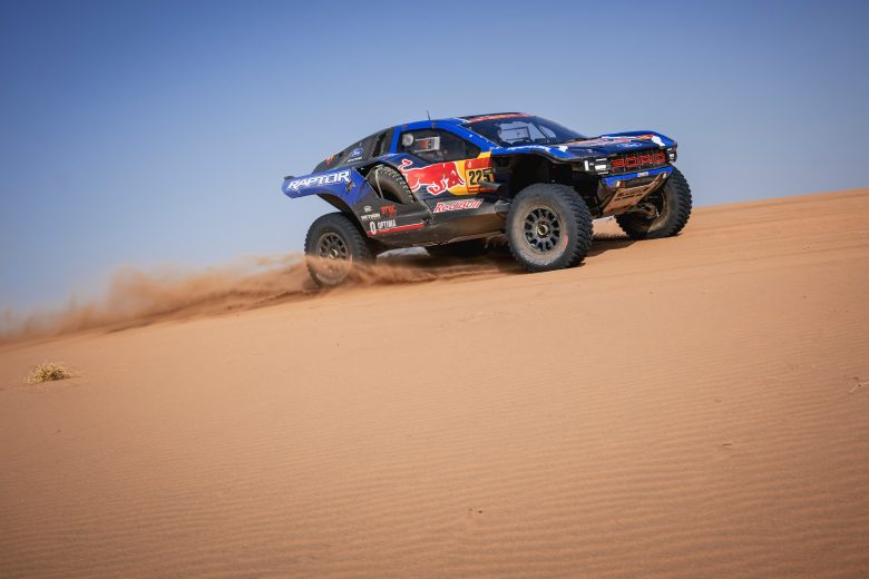 Carlos Sainz and Lucas Cruz