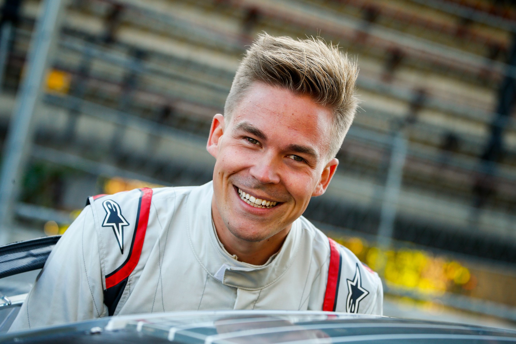 press_Heikkinen09LAT18tw086+(1)